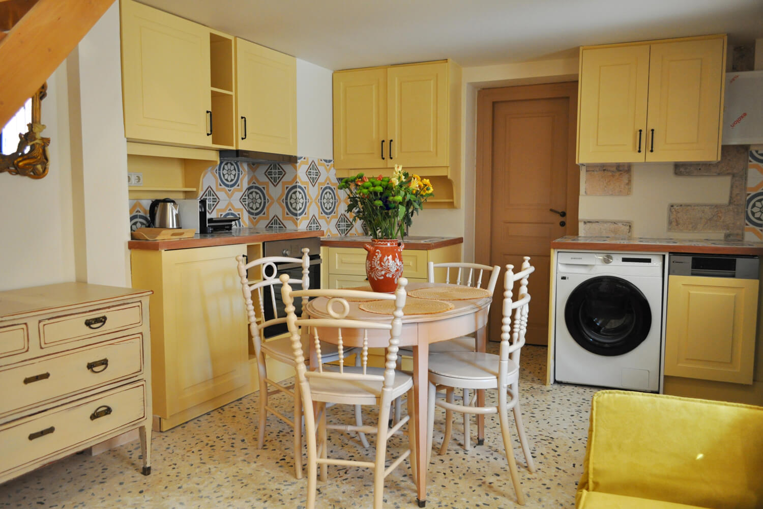 Apartment 5 - Phaedra